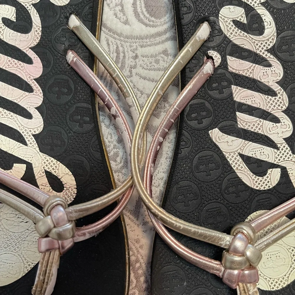 Juicy Couture girls flip flops